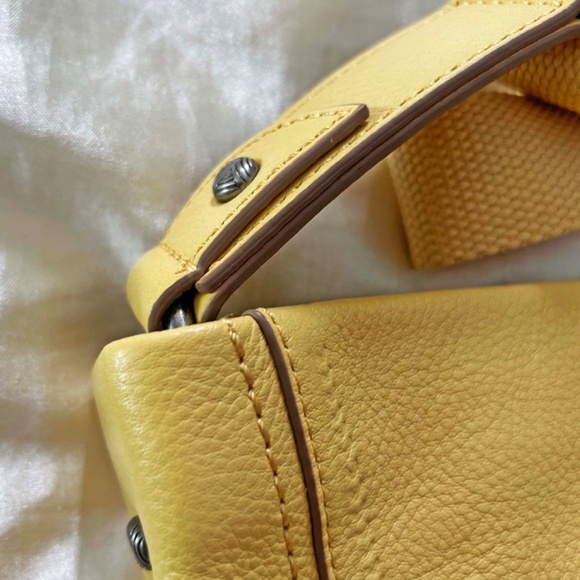 BUCKET BAG, LEATHER, YELLOW, TOP ZIPPER, ADJUSTABLE STRAP, POCKETS, by THE SAK, - Picture 6 of 16
